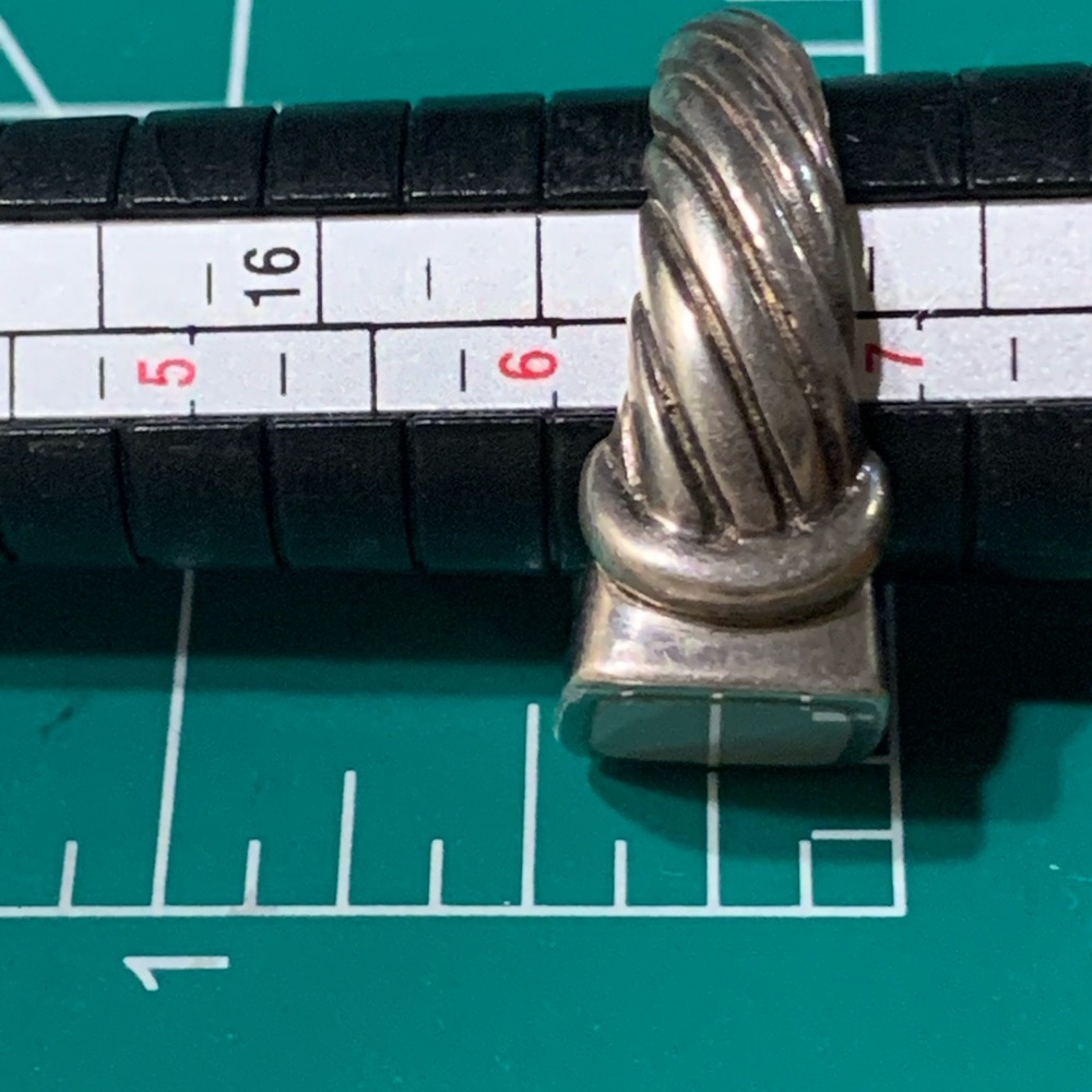 Heavy Sterling Mother of Pearl Ring - Picture 9 of 10